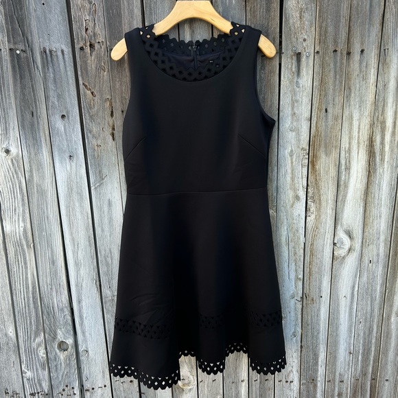 White House Black Market Sleeveless Scuba Fit And Flare Cutout Dress Black 10 - Picture 16 of 16